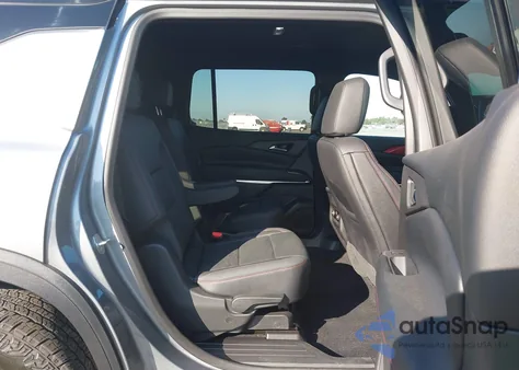 2025 Chevrolet Traverse Awd Z71 from USA, damaged, VIN 1GNEVJRS9SJ238550